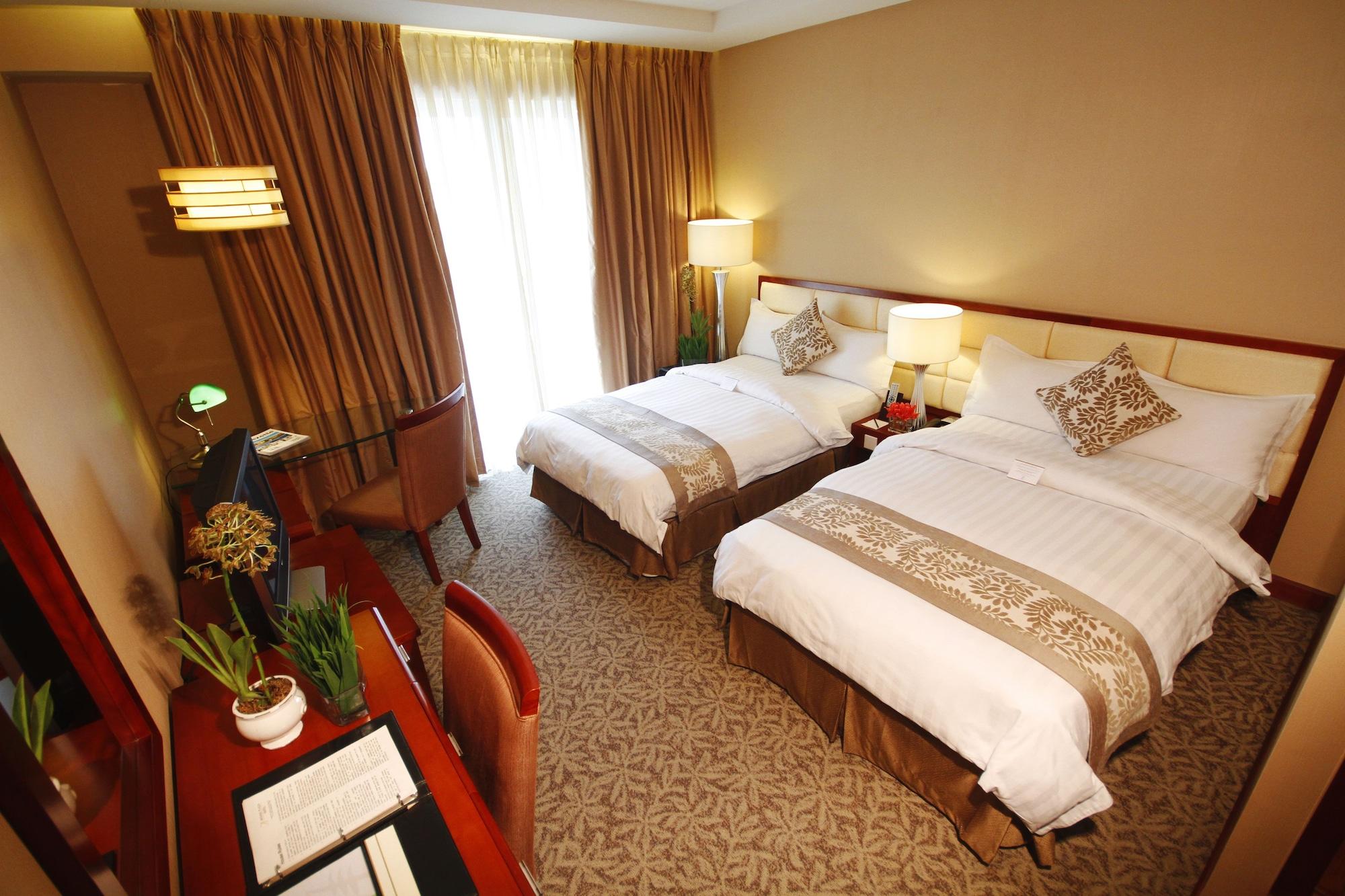 The Avenue Plaza Hotel Нага Экстерьер фото