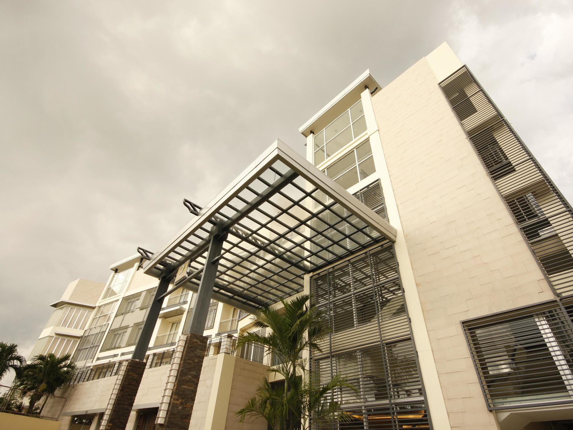 The Avenue Plaza Hotel Нага Экстерьер фото